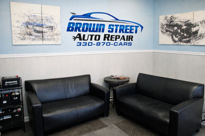 Customer waiting area at Brown Street Auto Repair Akron